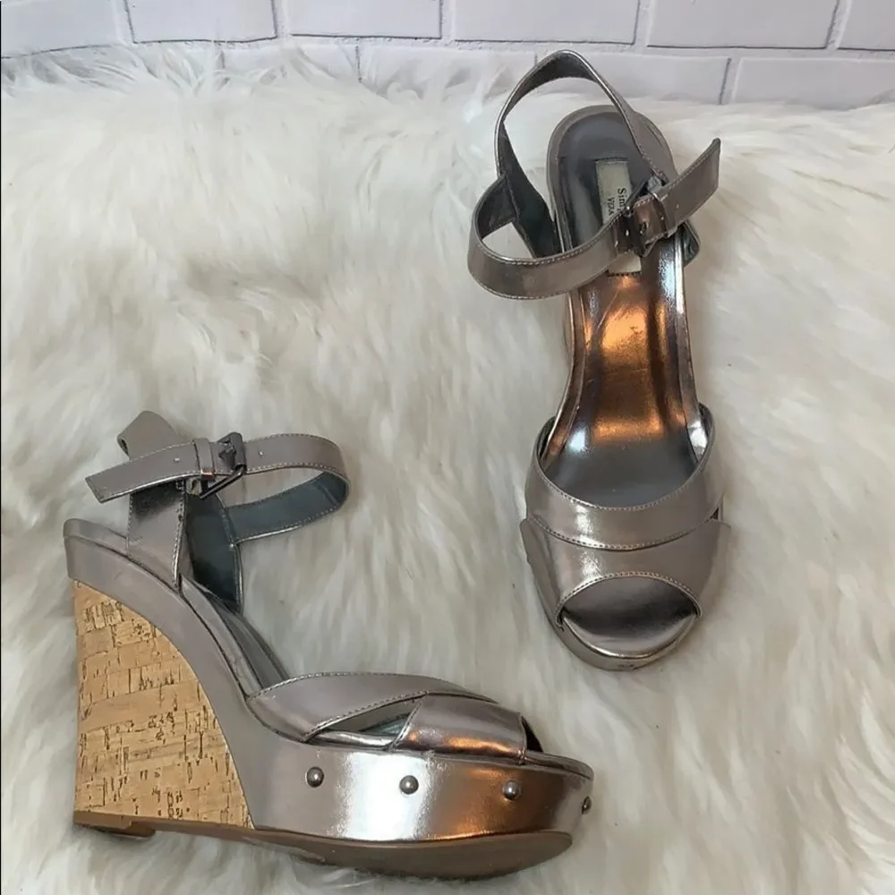 Simply Vera Nala‎ Metallic Wedge Sandals Sz 9.5